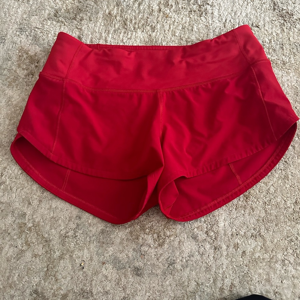 Lululemon low rise 2.5 inch speed up shorts size 2